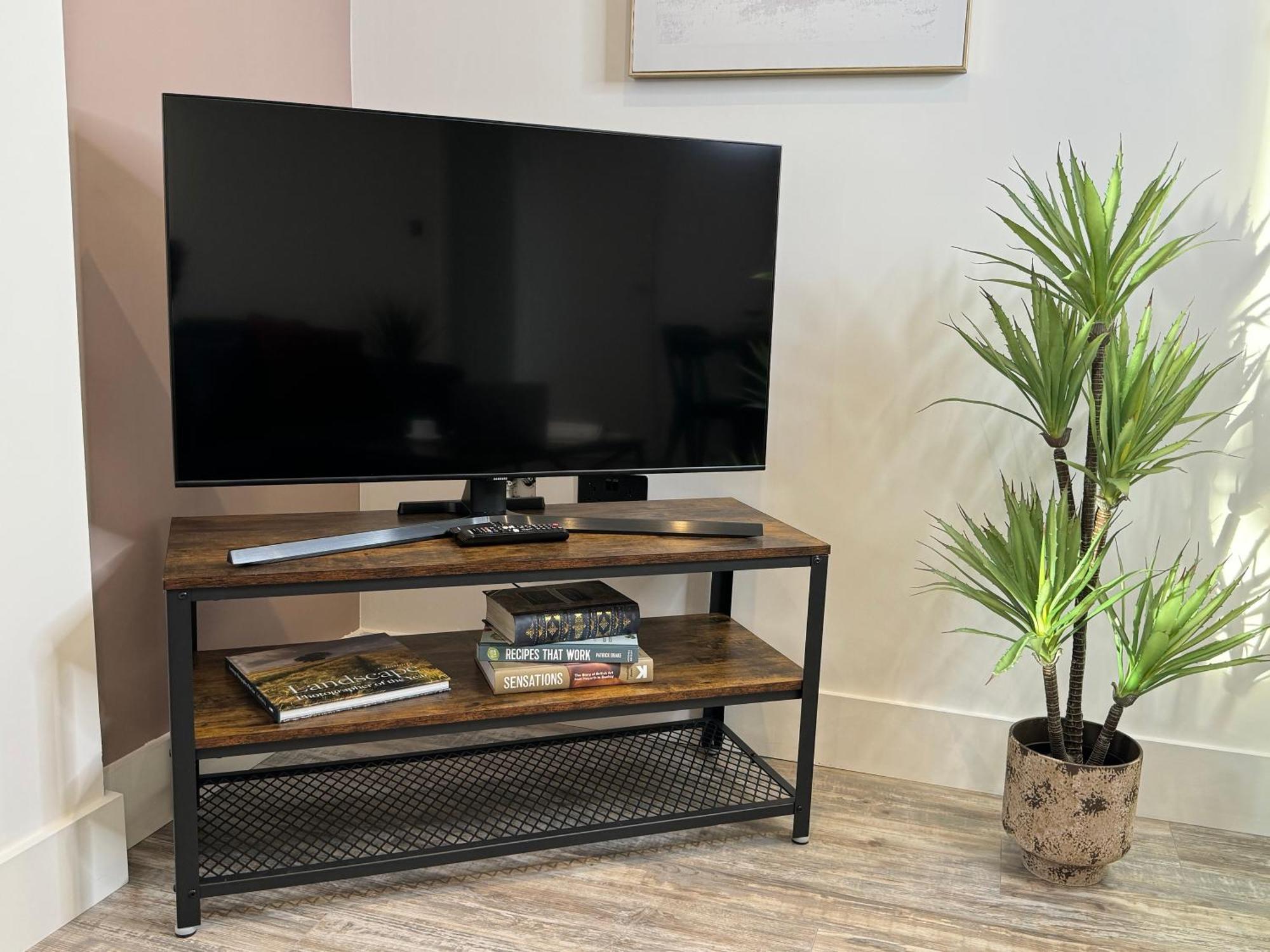 Elegant One Bedroom Apartment Swindon Esterno foto
